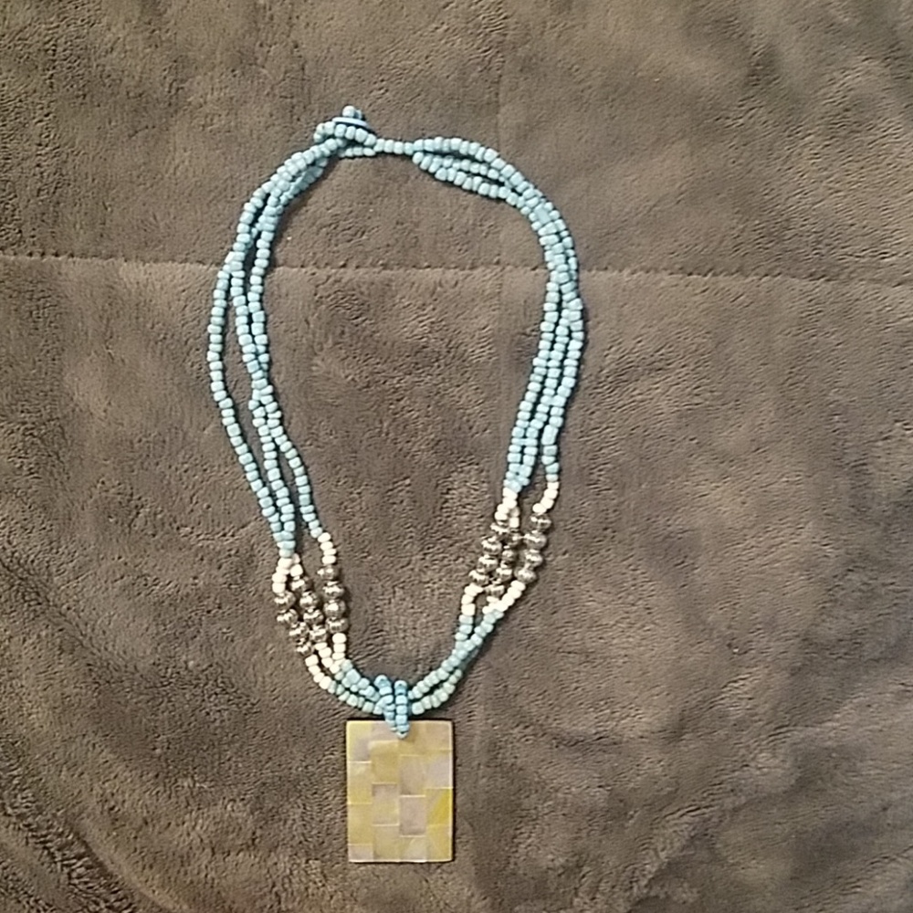 Statement necklace